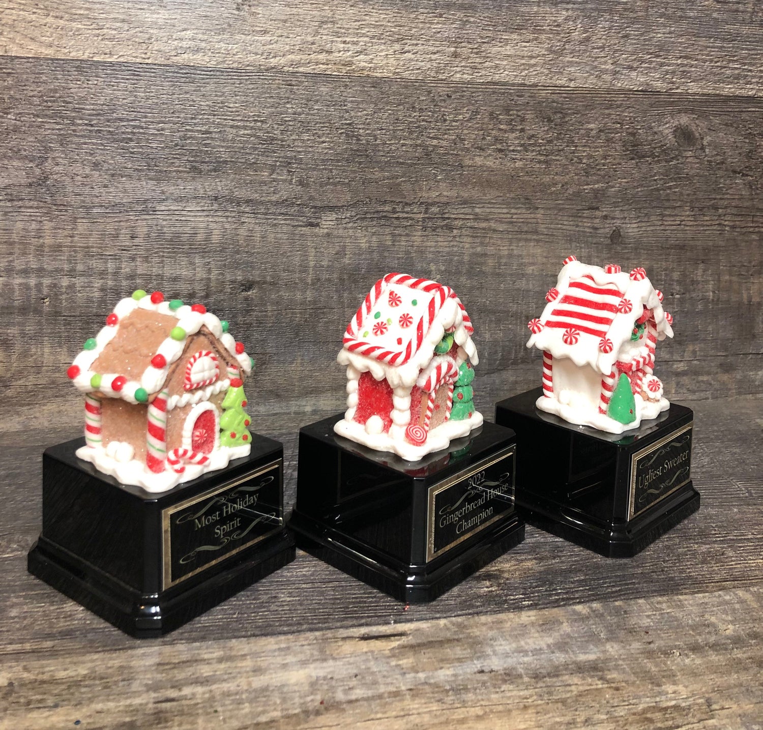 Christmas Trophy Gingerbread House Trophy Set Of 3 Christmas Cookie De ...